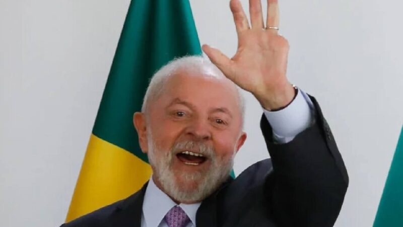 Lula veta emendas para saude e educação e autoriza valor recorde para fundo eleitoral de R$ 4,9 bi para eleições em 2024