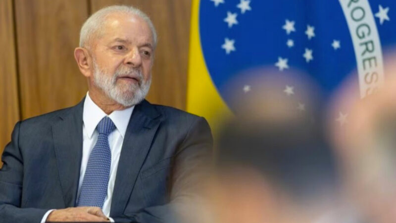 Sem citar caso contra filho, Lula diz que mulher não foi feita para apanhar